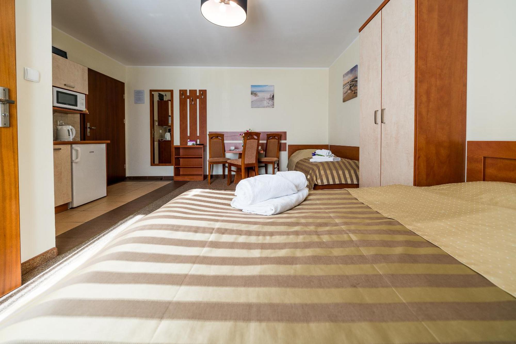Villa Martii - Komfortowe Apartamenty Z Aneksami Kuchennymi - Spokojna Okolica, Blisko Plazy วาดีสวาโวโว ภายนอก รูปภาพ