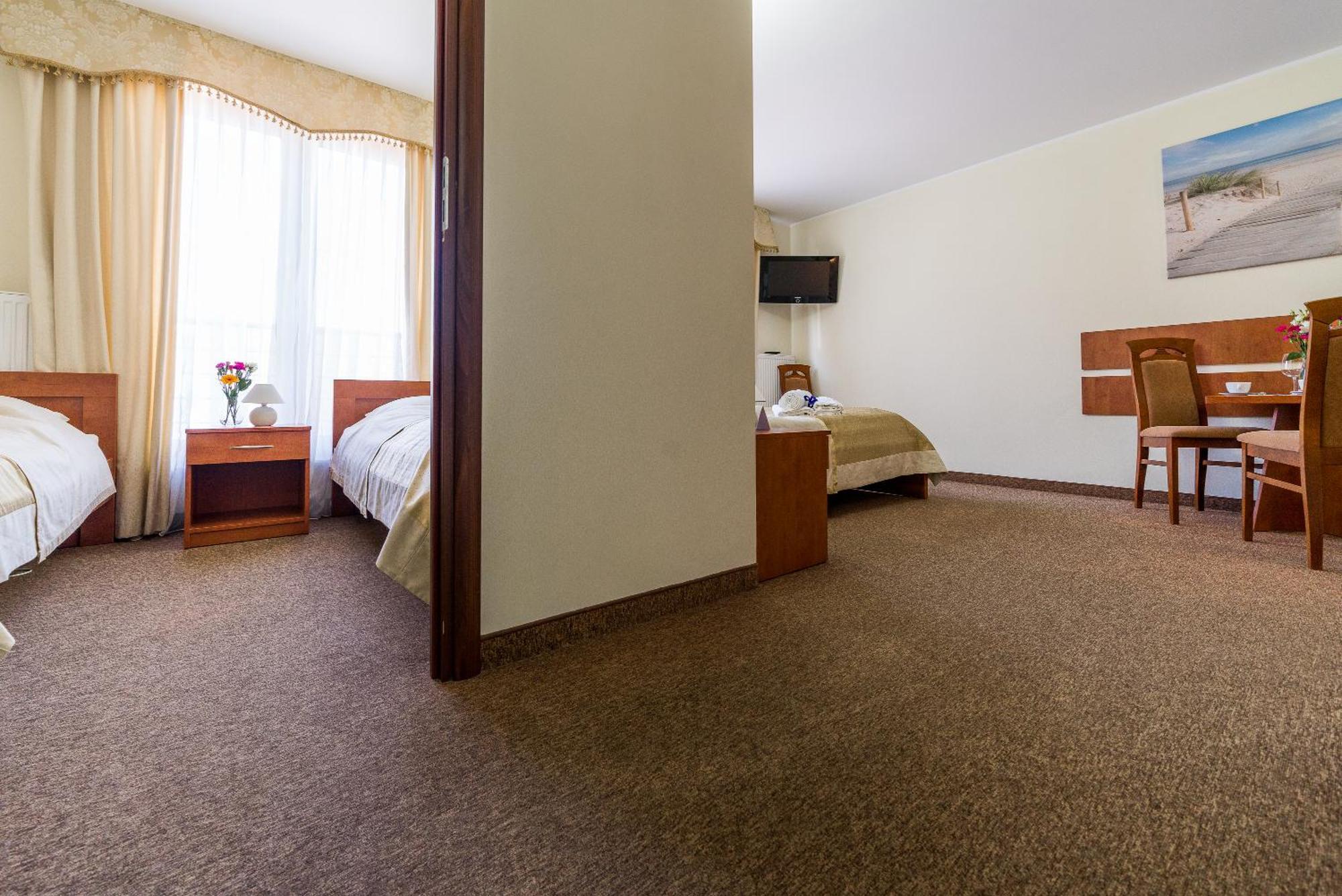 Villa Martii - Komfortowe Apartamenty Z Aneksami Kuchennymi - Spokojna Okolica, Blisko Plazy วาดีสวาโวโว ภายนอก รูปภาพ